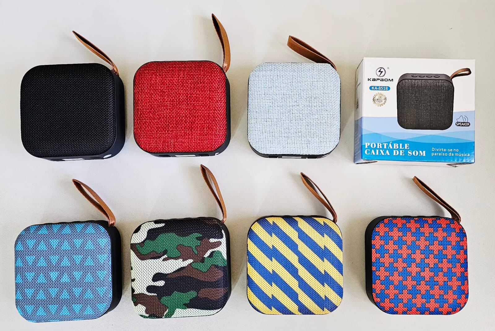 Mini Caixa de Som Portátil Kapbom KA-8518 Bluetooth - Compacta com Rádio FM